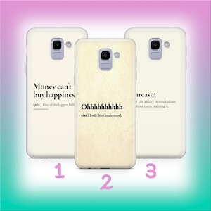 Puede incluir: Tres fundas de teléfono con citas humorísticas. La primera funda dice "Money can't buy happiness" con una definición. La segunda funda dice "Ohhhhhhhhhh" con una definición. La tercera funda dice "sarcasm" con una definición.