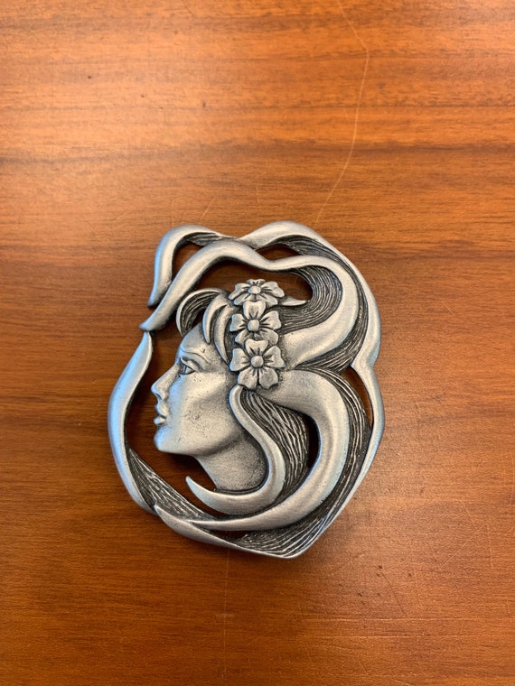 Broche française signée - France
