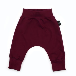 Pantaloni larghi bordeaux per neonati, Pantaloni pompa rossa, Pantaloni neonato, Pantaloni bambina, Pantaloni larghi per neonati, Calze per bambini, Pantaloni neonato - 5 anni