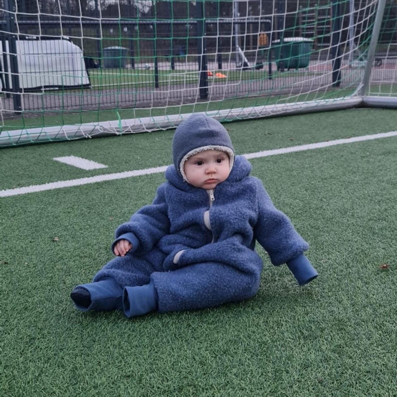 Babyullmössa i italiensk jungfruull, foder i ekologisk bomull bild 2