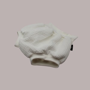 Anna Karinna Kids Shorts en mousseline, Bloomer en mousseline bio pour bébé, Pump shorts pour filles en mousseline, Short baggy d'été pour bébé et Couvre-couche pour bébé fille Blanc