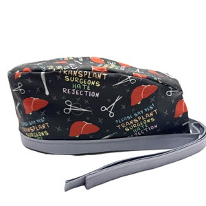 Levertransplantatiechirurgen haten afwijzing gevoerde chirurgische scrubmuts voor mannen en vrouwen