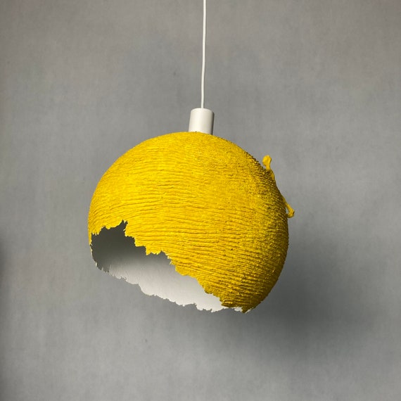 SKRUPKA artlight “yellow with figure”