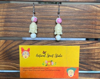 Pendientes de buda hechos a mano