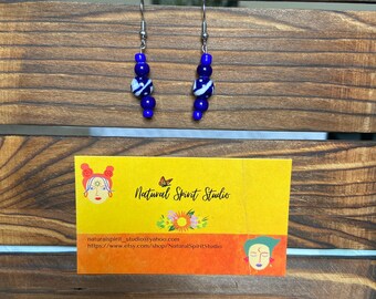 Pendientes azules hechos a mano