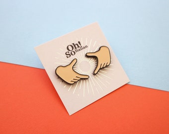 Italian gesture pin - Enamel pins - Italian AF - Ti faccio un c**** così pin - Spillette smaltate - Ti faccio il mazzo