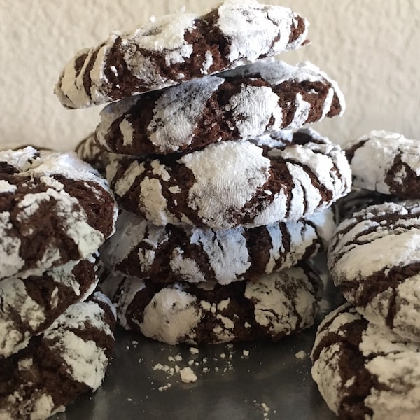 Chocolate Crinkles Cookies