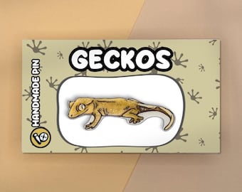 Crested Gecko Lapel Pin