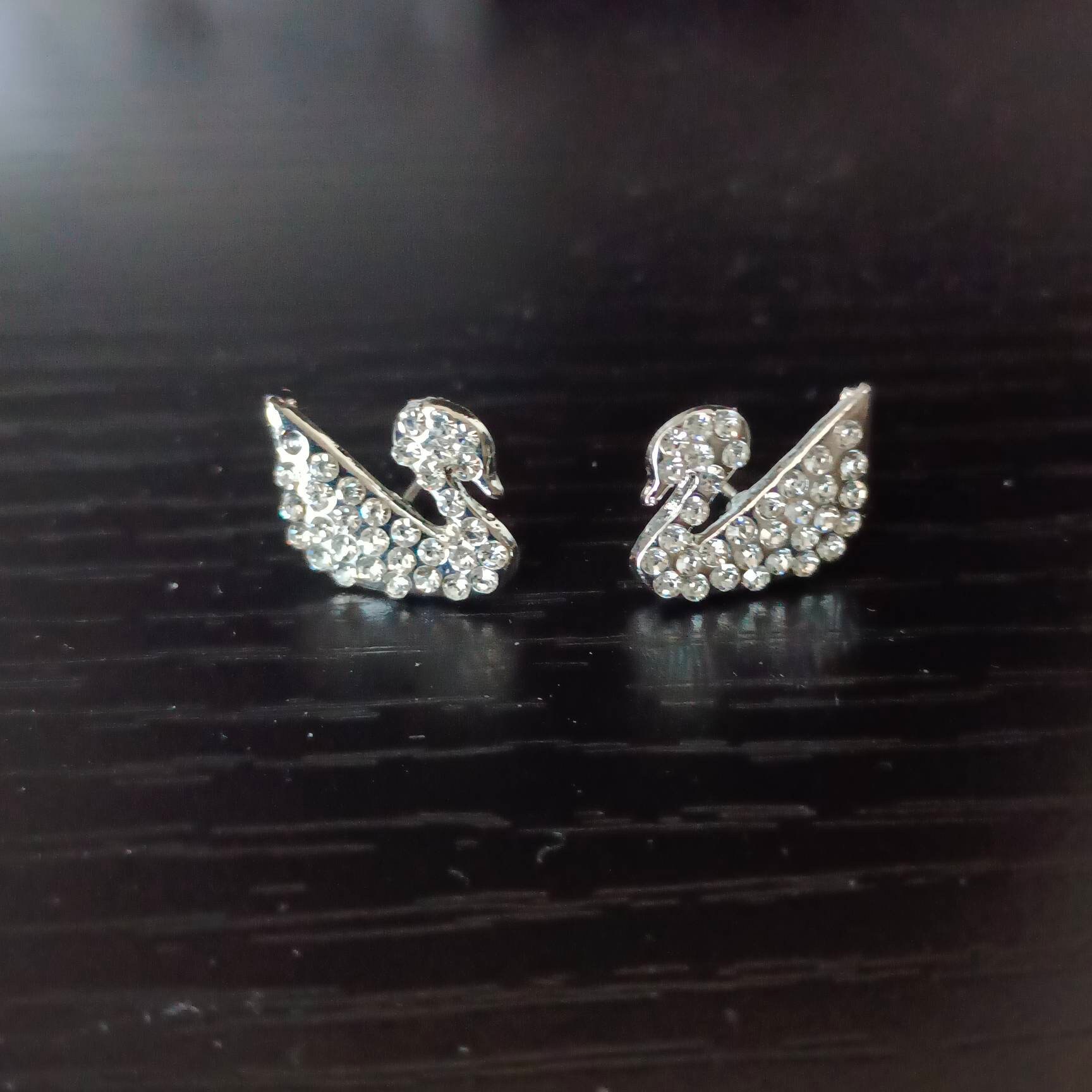 SWAROVSKI Iconic Swan Necklace and Earrings India | Ubuy
