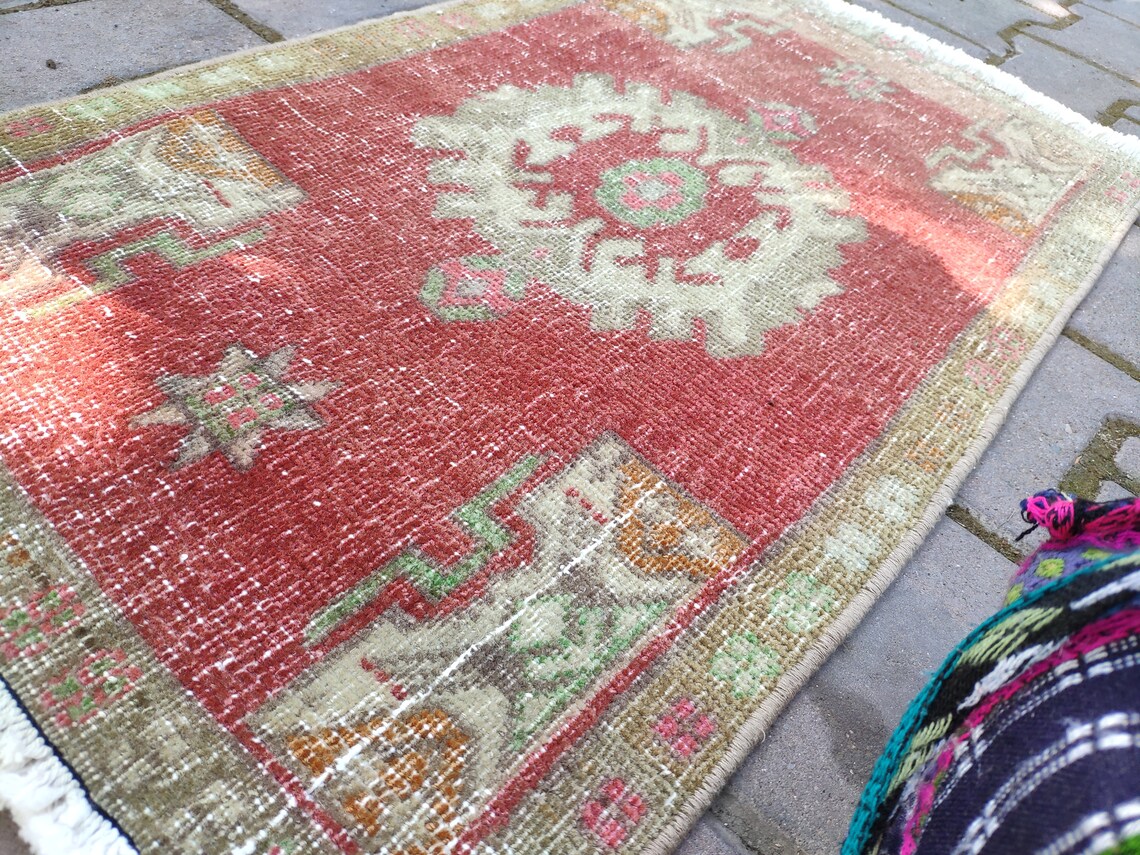 Turkish Decorative rug 1'64 X 2'76 feet Vintage rug Etsy