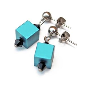 Aluminum cube stud earrings turquoise 316 L stainless steel earrings petrol turquoise aqua handmade anodized aluminum cuboid blocks