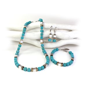 Noble turquoise cube jewelry set: necklace, bracelet and earrings made of turquoise cubes & aluminum cubes aluminum hematite gold-plated bicolor jewelry set