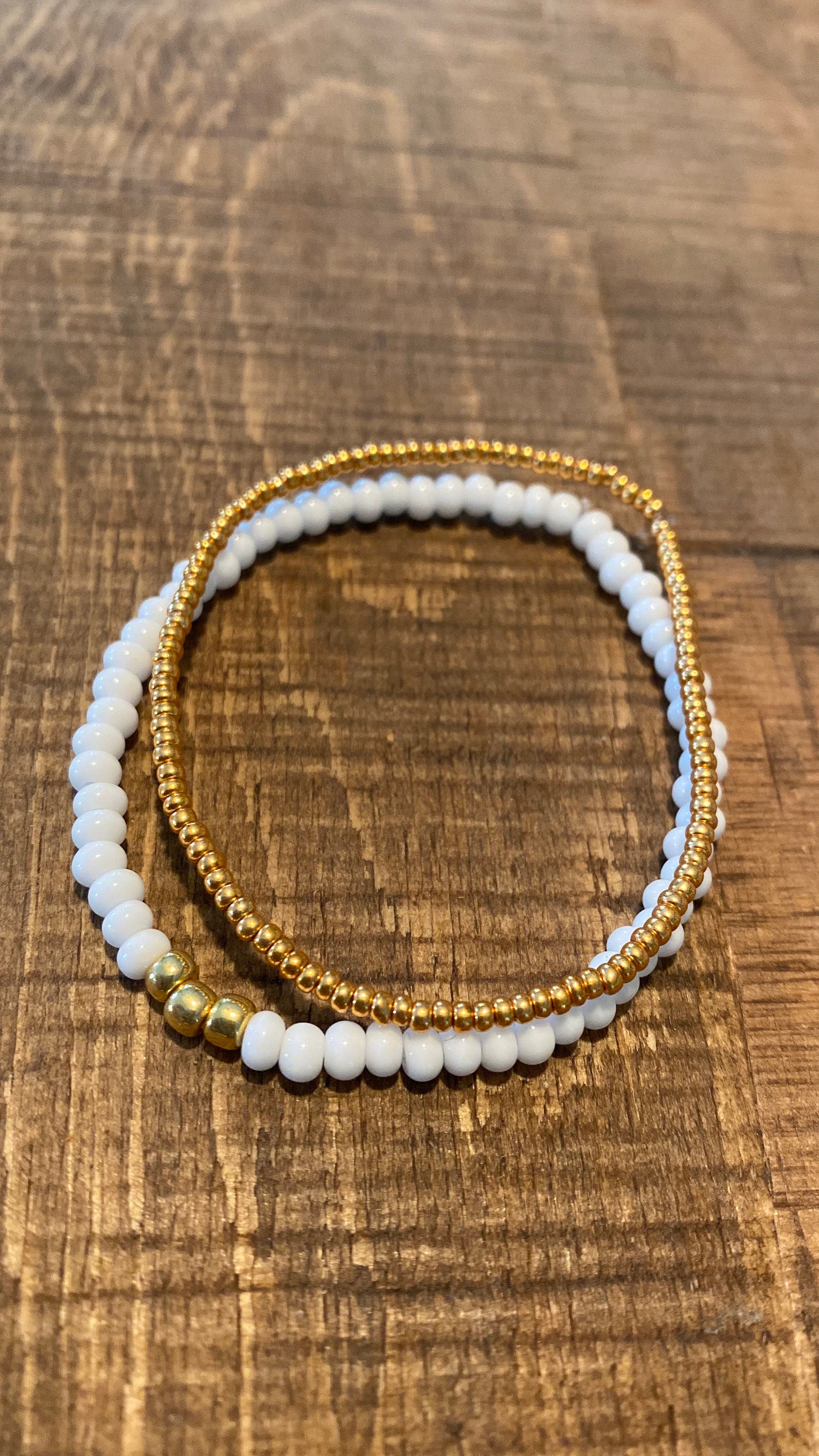 White and gold bead bracelet Clearance