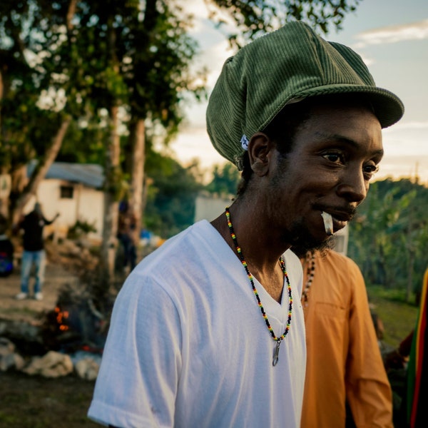 Casquette Rasta pour dreadlocks en velours côtelé vert kaki