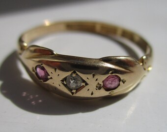 Antique 18ct Solid Gold 3-Stone Diamond + Ruby Gemstone Ring