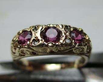 Antique 15ct Solid Gold 7-Stone Diamond + Ruby Gemstone Ring{2.8 Grams}
