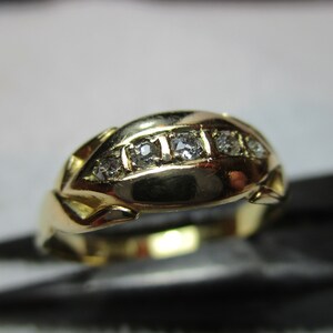 Antique 18ct Solid Gold 5-Stone Diamond Gemstone Ring3.1 Grams image 8