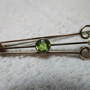 Art Nouveau 9ct Solid Rose Gold Peridot Gemstone Bar Brooch5.2 Grams image 4