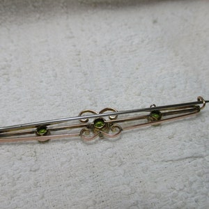 Art Nouveau 9ct Solid Rose Gold Peridot Gemstone Bar Brooch5.2 Grams image 2