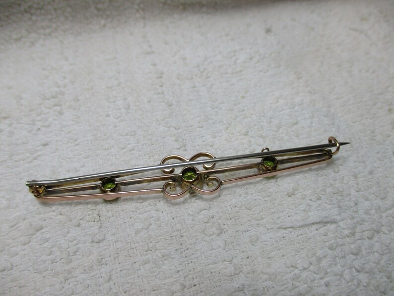 Art Nouveau 9ct Solid Rose Gold Peridot Gemstone Bar Brooch5.2 Grams image 2