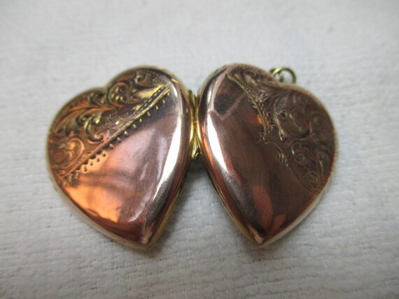 Antique 9ct Rose Gold 'Heart Shaped' Foliate Engr… - image 8