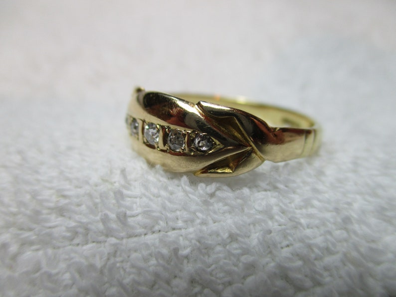 Antique 18ct Solid Gold 5-Stone Diamond Gemstone Ring3.1 Grams image 4
