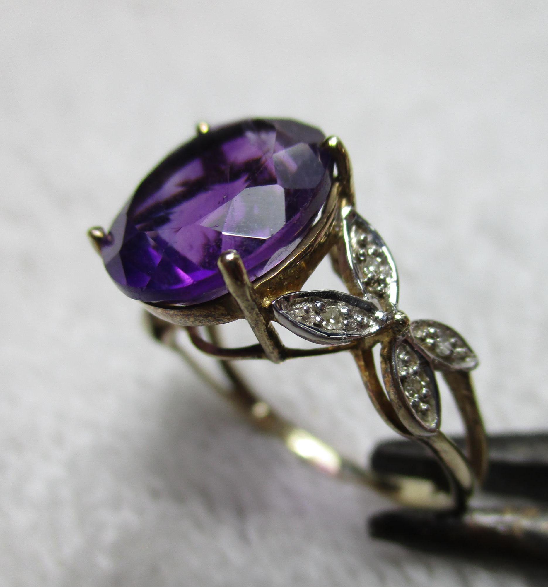 Antique Style 9ct Solid Gold Diamond + Amethyst Gemstone Ring{3.0 