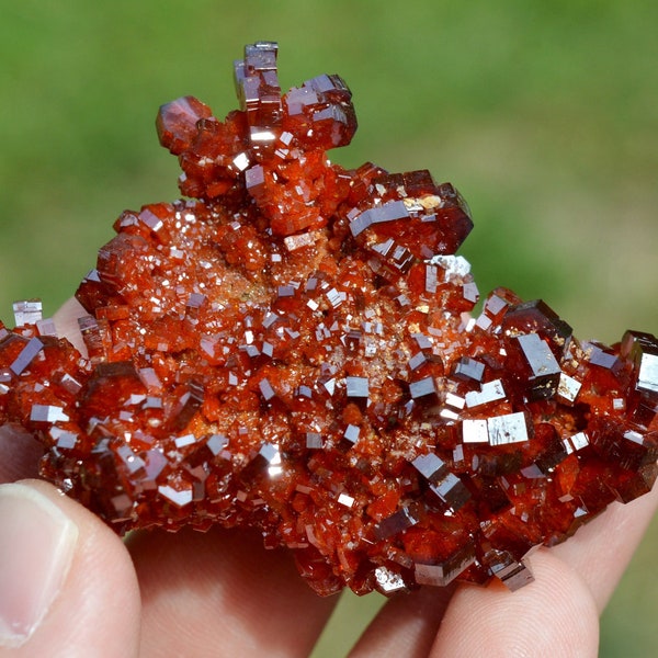 Vanadinite Morocco  3-5 cm size natural crystal minerals specimen clusters souvenirs home decor