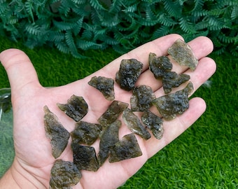 100% Natural Moldavite  / Real Moldavite tektite / Beautiful Piece Raw Moldavite from Czech Republic