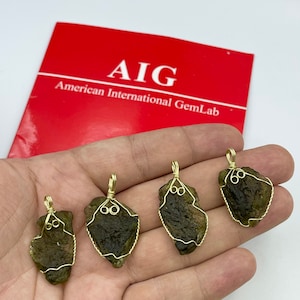 1 pc Golden 100% Natural Moldavite/ Real Moldavite tektite / Beautiful Piece Raw Moldavite Pendent Moldavite from Czech Republic