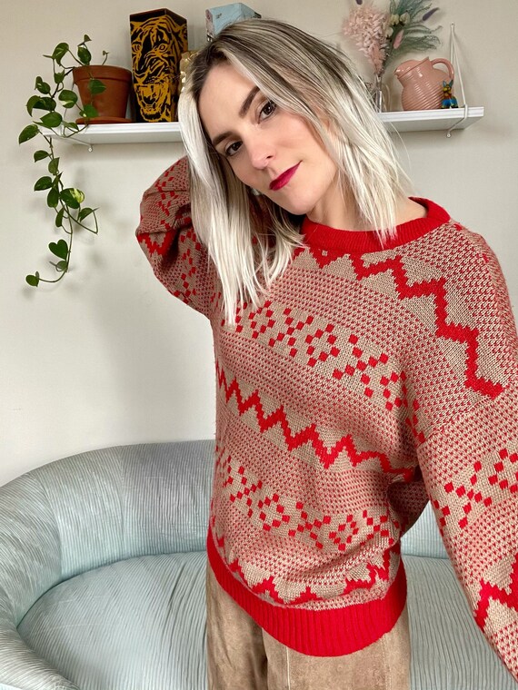 XOXO Graphic Sweater | Zig Zag Print Sweater | Red