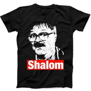 Shalom Freitag Abend Abendessen Jim Bell Tv Show Kult Geschenk T-Shirt schwarz B10