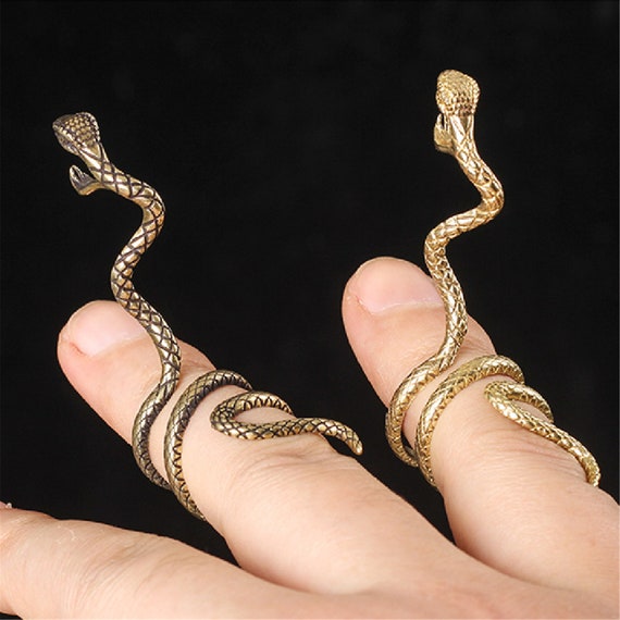 New Cool Snake-shaped Cigarette Holder Ring With Personalized Thick  Cigarette Support For Smokers, Portable Design