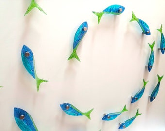Decorazioni murali a forma di pesce in vetro fuso: arte nautica realizzata con la tecnica della fusione, set da 40 pezzi.