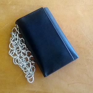 Cartera / Estilo Biker + Cadena Ligera