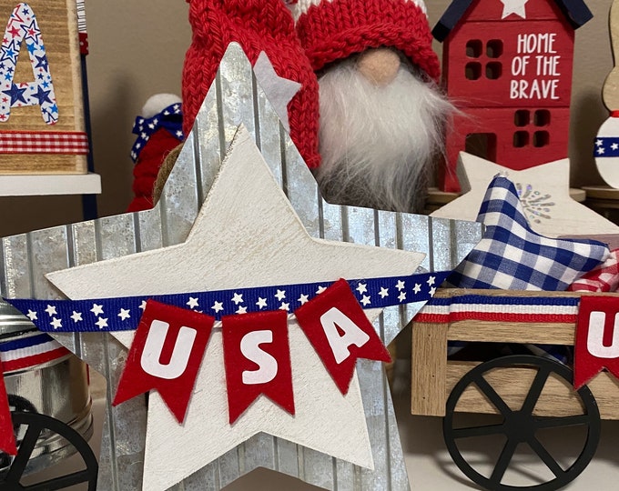 STAR wall decor wood metal sign USA Patriotic Banner Star Farmhouse Style Summer Wall Sign Tray Decor Piece Red White and Blue
