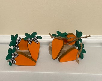 Set of Mini Wood Carrots, 3" Carrots, Tiered Tray Decor, Gumball Filler, Choice of Buffalo Check Jute Rope, Easter Decor, Tiered Shelf Decor