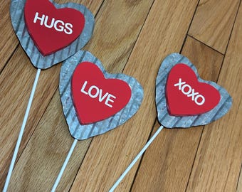Set of three Heart Stakes Galvanized Metal and Wood accent LOVE HUGS XOXO Valentines Day Decoration flower plant stake red white heart decor