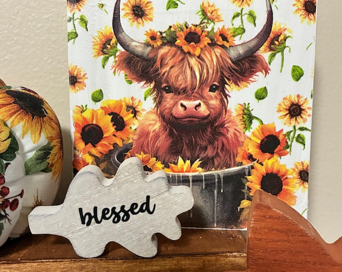 Hyland Cow Wood Sign for tiered tray - 5” Pinewood Panel - Standing sign  hyland Cow in tub with sunflowers Summer Fall Year Round Decor