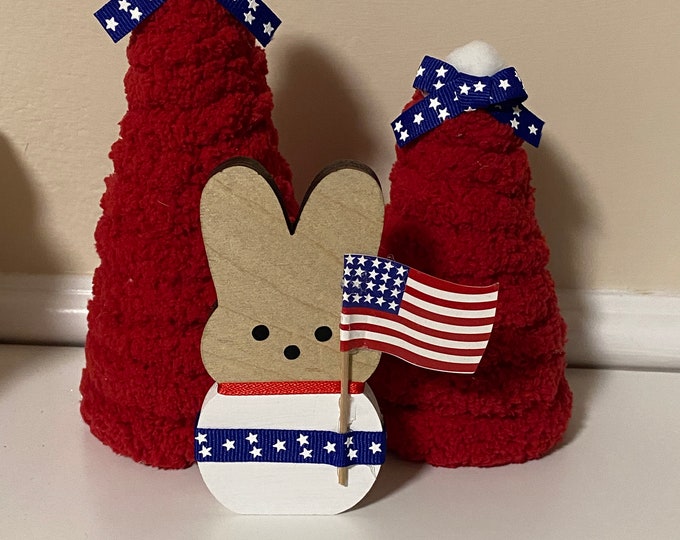 Patriotic Tiered Tray Decor Set - Chunky yarn - Yarn Trees and Wood Bunny - Red White and Blue Decor Trees and Bunny with flag Summer Decor