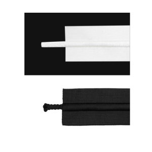 Può includere: Cordoncino elastico bianco e nero con un cordoncino bianco nella parte superiore e un cordoncino nero nella parte inferiore. Il cordoncino nero ha un'estremità annodata.