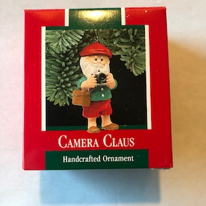 Hallmark Keepsake Camera Claus Christmas Ornament, Handcrafted 1989 - Free Shipping