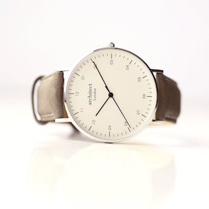 Heren gepersonaliseerde horloge, lederen band horloge, wit gepersonaliseerd horloge, minimalistisch herenhorloge, gegraveerd herenhorloge, cadeau voor hem