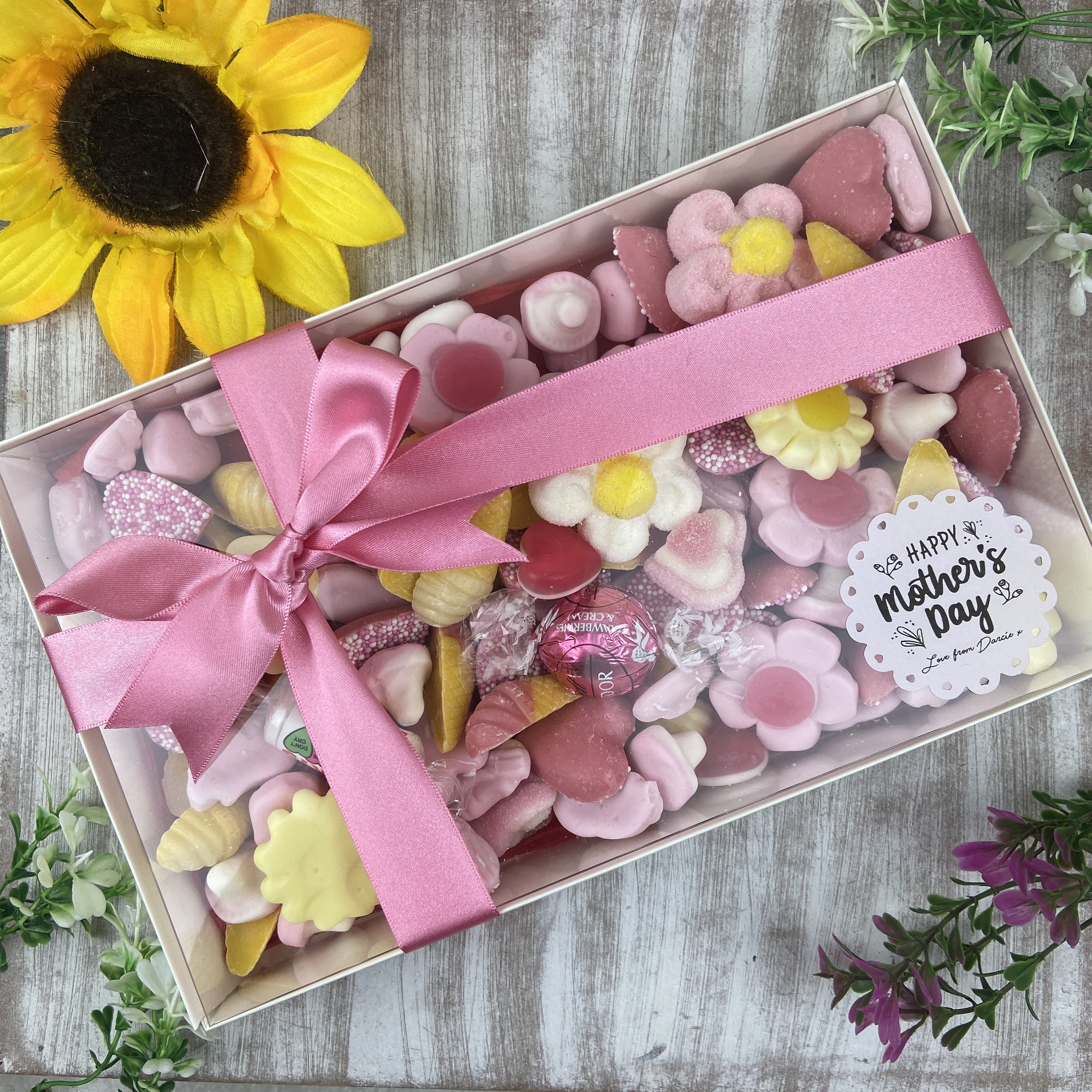 Mothers Day Gift, Mothers Day Personalised Gift, Gift for Mum, Luxury Sweet Box, Chocolate Box, Gift for Grandma, Mothers Day Treat Box