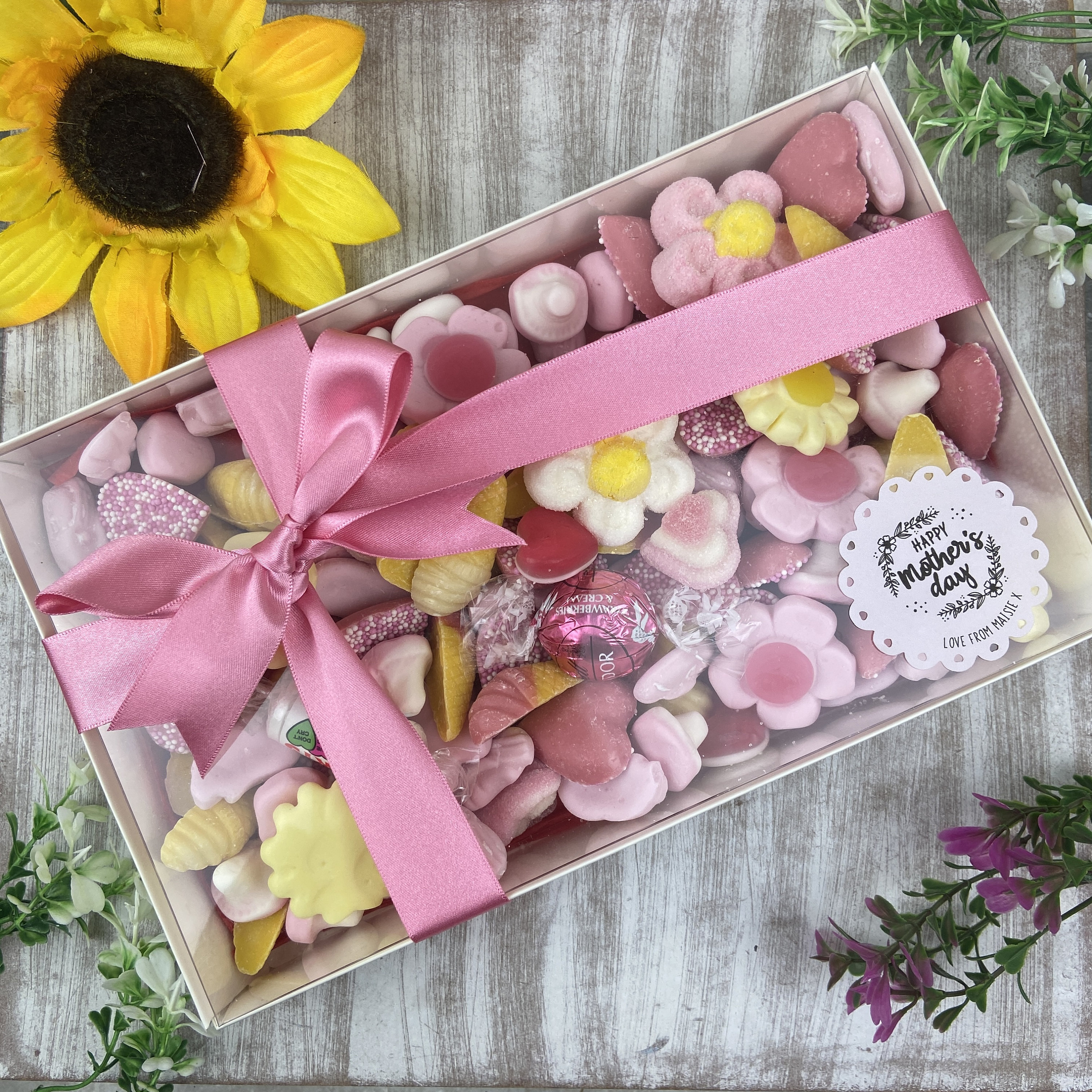 Mothers Day Gift, Mothers Day Personalised Gift, Gift for Mum, Luxury Sweet Box, Chocolate Box, Gift for Grandma, Mothers Day Treat Box