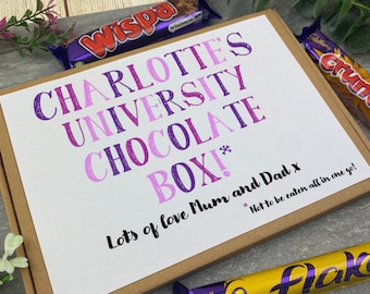 Personlig universitetschokladask - Lila, Universitetspresenter, Universitetsnödvändigheter, Chokladkorg, Lycka till på universitetet, Börja universitetet