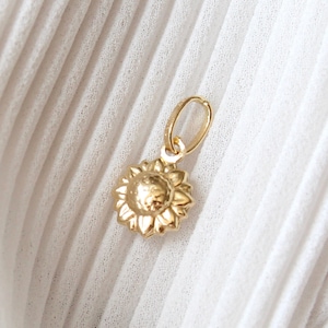 14k Gold Italian Puffy Sun Sunshine Pendant, 14k Solid Yellow Gold Sun Pendant, 14K Gold Sun Pendant, 14K Gold Sun Necklace Charm, Sunshine