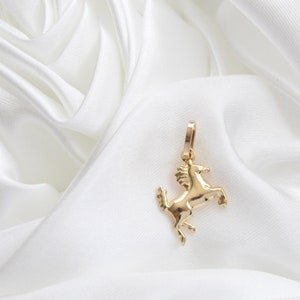 14K Gold Horse Pendant, 14K Solid Gold Horse Necklace Charm, 14K Gold Horse Necklace Charm A gift to Horse Riders, 14K Dainty Horse Pendant