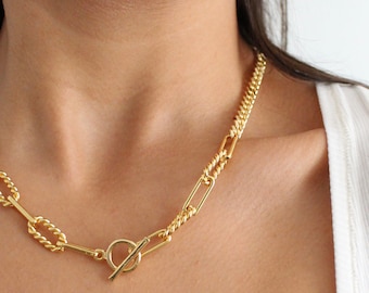 Halsband med guldkedja, Halsband med tjock multilänk, Tjock gemkedja, Halsband med tjock kedja, Halsband med lager på lager, Halsband med växlar