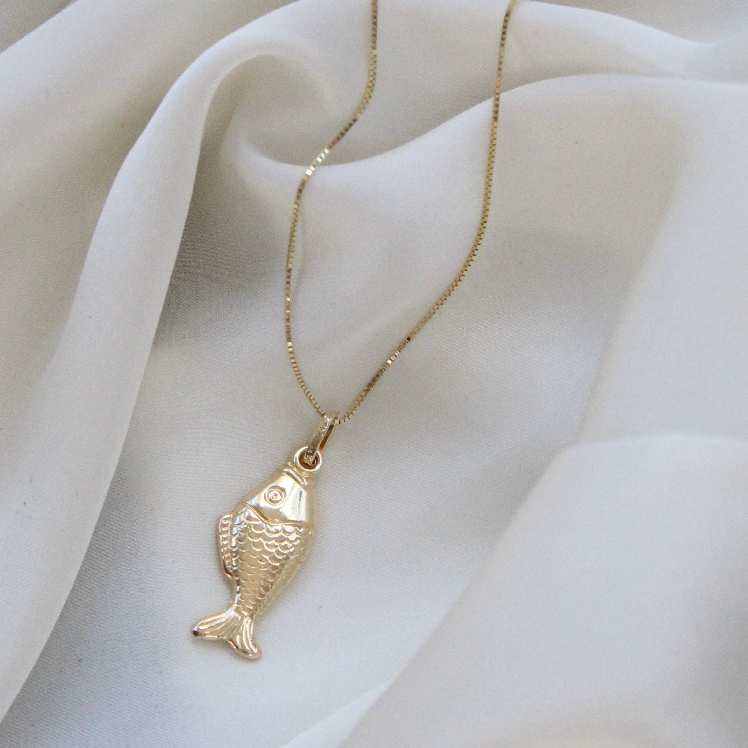 10K Yellow Gold Fish Necklace Charm Pendant